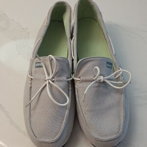 Women's Light Gray‎ Slip-On Loafers with Bow